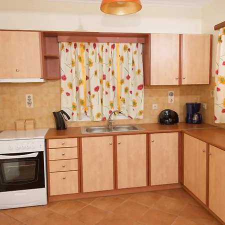 וילה Iliachtides