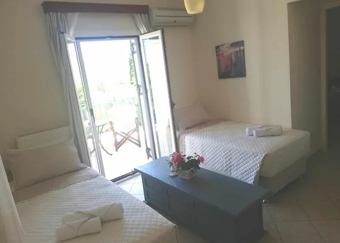 Iliachtides Villa Karavomylos